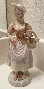 Estatuilla de dama victoriana del Japón ocupado - Imagen 1 de 9