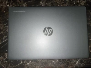 HP - 15.6" Full HD Chromebook Plus - 8GB Memory - 128GB UFS - Mineral Silver - Picture 1 of 9