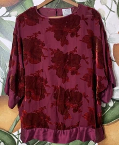 Blusa NOLAN MILLER Estilo Glamour Pequeña Roja Mezcla Seda Floral Burnout - Imagen 1 de 6