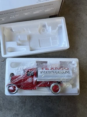 Camión réplica Texaco acero aviación gasolina grande raro edición limitada serie Foto 1 de 4