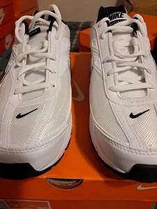 Herren Athleisure Nike Initiator Trainer Laufschuh Größe 12 - Bild 1 von 8