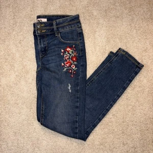 SO/Kohl’s Girls Jeans | Size 12 | Skinny Leg | Embroidered | Snap Fly | 5 Pocket - Picture 1 of 8