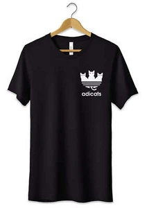 T-Shirt Maglietta Adicats Parodia Gatti Divertente Tshirt Bianca Nera Unisex - Picture 1 of 5