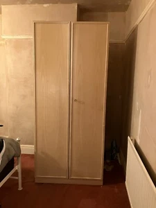 wadrobe with shelves - Picture 1 of 11