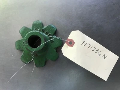 N71336  GENUINE John Deere  SPROCKET GEAR  N71336N - Image 1 of 4