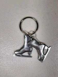 1995 Danforth Pewter Ice Figure Skates Keychain - Picture 1 of 4