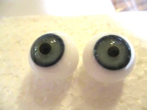 20 mm Green  Round Handblown Glass Eyes 12.6 mm Iris Mannequin   N22 - Picture 1 of 4
