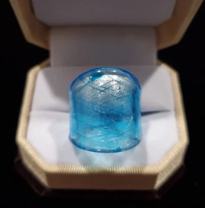Anillo azul brillante con manchas plateadas pintura agrietada vidrio soplado a mano talla 8,5 - Imagen 1 de 4