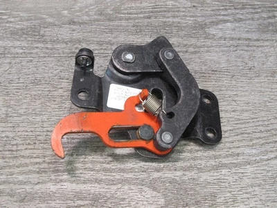 07-10 SATURN SKY PONTIAC SOLSTICE ТРАНСФОРМИРУЕМЫЙ ВЕРХНИЙ ЗАМОК НА КРЫШУ ЗАЩЕЛКА OEM - Изображение 1 из 4