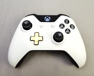 Xbox One Special Edition Lunar White Wireless Controller Gamestop Executive - Bild 1 von 6