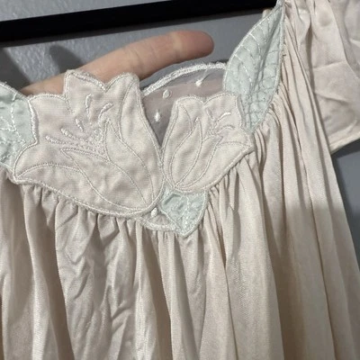 Vtg M Cottagecore lingerie Miss Elaine Union Made USA Maxi Pink Nightgown Nylon - Image 1 of 4