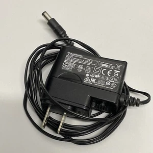 Genuine Plantronics AC Adapter P/N 203158-01 SSC-090050 Power Supply 9V 0.2A - Picture 1 of 7