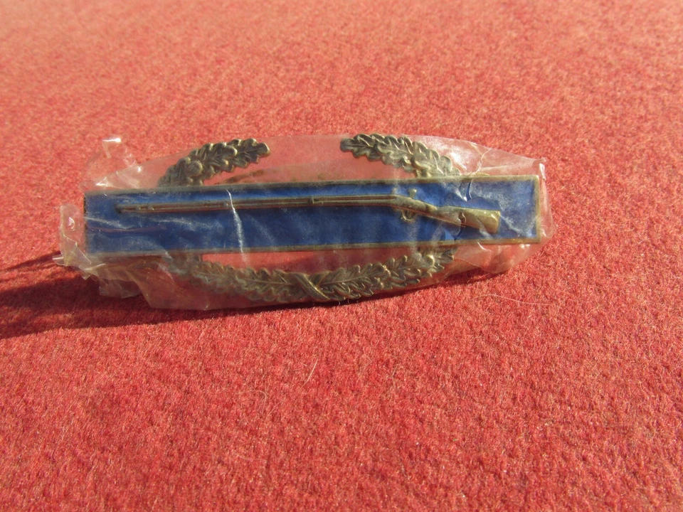 Японский боевой пехотный значок «N.B.I. "Co. Япония"" в коробке в оригинальной упаковке" - Изображение 1 из 4