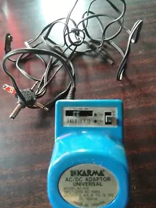 Adattatore Karma AC/DC. Input 220V AC 50 Hz. Output 3, 4.5, 5, 7.5, 9,12V - Afbeelding 1 van 1