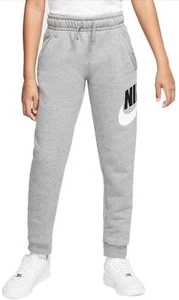 Nike Sportswear Club Fleece Size Medium Carbon Heather/Smoke Grey CJ7863-091 - Picture 1 of 5