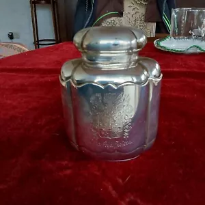 Antica teiera della Frisia orientale anni 90 argento, con stemma. Finemente inciso - Foto 1 di 6
