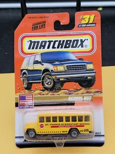 Matchbox #31 International School Bus With 2000 Logo On Back New On Card - Picture 1 of 2