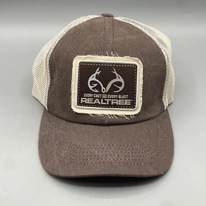 Realtree Baseball Cap Hunting Fishing Outdoors Trucker Cast Blast Adjustable NWT - Picture 1 of 14