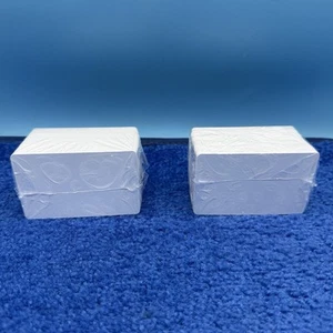 2x Fargo Ultracard 82266 CR80, 10 Mil Adhesive Paper Backed PVC Cards Qty. 100ea - Bild 1 von 3