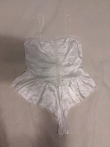 VTG 40s Teddy Playsuit 2nd Skin Satin Silky Oily Flutter Leg USA White MEDIUM - Picture 1 of 7