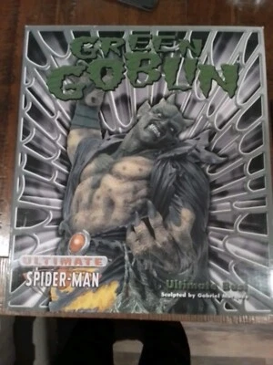 MARVEL/Select Toys - Busto Ultimate Spider-Man "Duende Verde" Edición Limitada  Foto 1 de 4