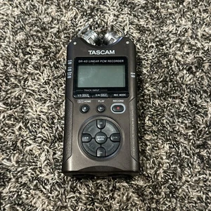 TASCAM DR-40 Digital Audio Recorder - Picture 1 of 5