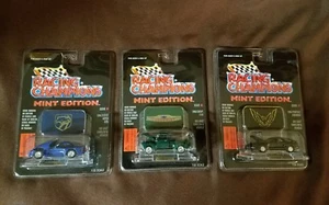 6 Racing Champions Mint Edition Emblemi e Veicoli Die Cast #1 - #6 - Foto 1 di 11