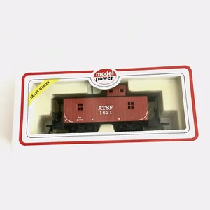 HO Scale Model Power ATSF 32” Wood Cabooses 1621 9143 SF - Picture 1 of 2
