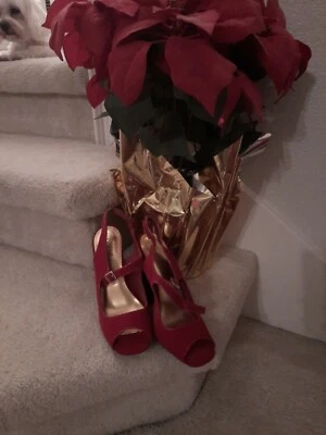 Zapatos de tacón Qupid para mujer de gamuza Mary Jane con hebilla talla 7 1/2 rojos Foto 1 de 4