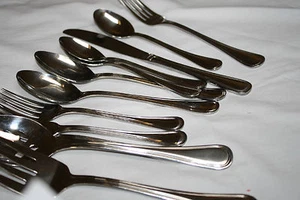 INTERNATIONAL STAINLESS FLATWARE "INS253 OUTLINE" (10) PCS MIXED LOT SET - Picture 1 of 4