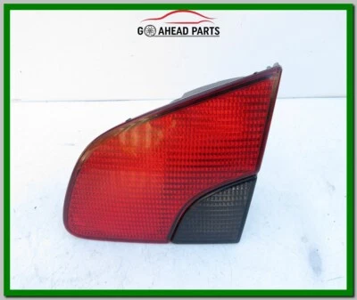 LUZ TRASERA DERECHA INTERIOR TRASERA PEUGEOT 406 LUZ TRASERA LADO CONDUCTOR 2001-2007 Foto 1 de 4