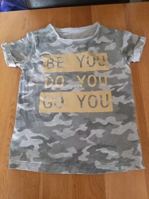 BOYS GREY CAMOUFLAGE T-SHIRT AGE 9-10 YEARS  PRIMARK - Image 1 of 4