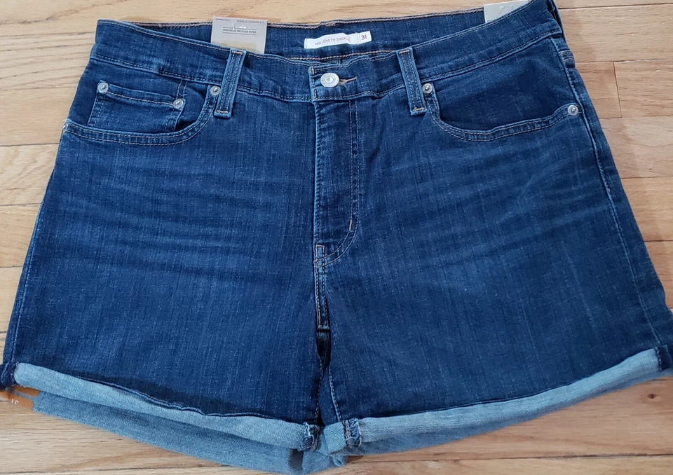 Levi's Women's Shorts 12 Mid Length Blue Jean Denim Cuffed Shorts 12 W31