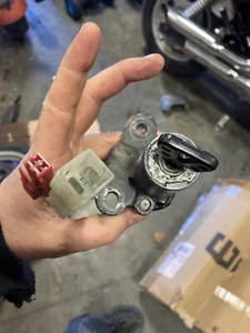 02-03 YAMAHA YZF R1 OEM IGNITION Fast Free 2 Day Shipping - Picture 1 of 1