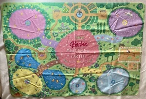 Tappetino da gioco Barbie Mini Regno Castello 2006 L4202 raro 40” x 28” - Foto 1 di 15
