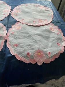 Vintage Embroider-Applique Pink On Organdy Under Plate Tea Doilies - Picture 1 of 8