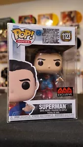 Funko Pop! DC Comics - Superman Liga de la Justicia AAA Excl. - #1123 en Protector - Imagen 1 de 8