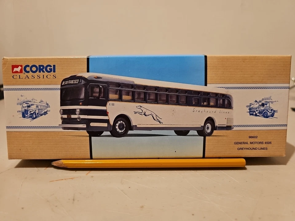 Corgi Classics #98602 General Motors 4505 Greyhound Lines Diecast NIB - Image 1 of 4