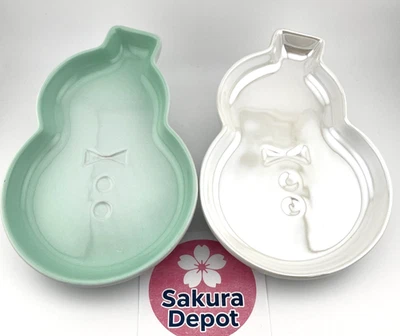 Le Creuset Snowman Dessert Plate 2P White Lustre Ice Green Christmas Holiday New - Image 1 of 4