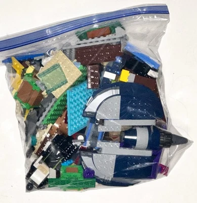 Lot Of 1 Pound 9 Ounces Lego Parts Bricks Random Colors Sizes Marvel Star Wars - Image 1 of 2