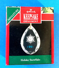 Hallmark "Holiday Snowflake" Clear Acrylic Miniature Ornament 1991
