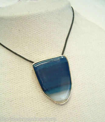 Ciondolo in ARGENTO 925 con AGATA naturale blu e girocollo - pietra dura - - Immagine 1 di 3