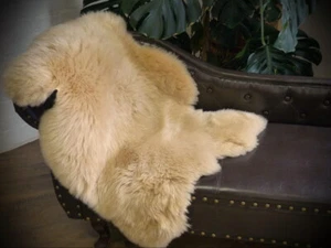 Echtes Schaffell Lammfell Naturfell ökologisch gegerbt Farbe beige / sandfarben - Bild 1 von 4