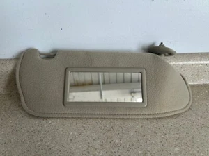 2003-2007 Saturn Ion Passenger Right Side Sun Visor LIGHT Beige Cloth OEM - Picture 1 of 2