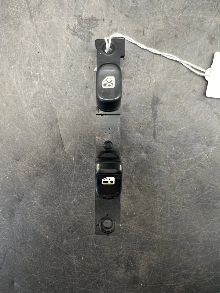 1994 - 1996 英菲尼迪 Q45 原始设备制造商驾驶员侧窗开关组件齿轮变速器挡板 — 第 1/4 张图片