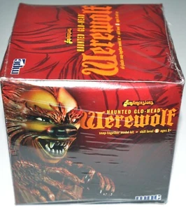 Fun Dimensions Haunted Glo-Head Werewolf ( Snap Together Model Kit ) - Picture 1 of 9