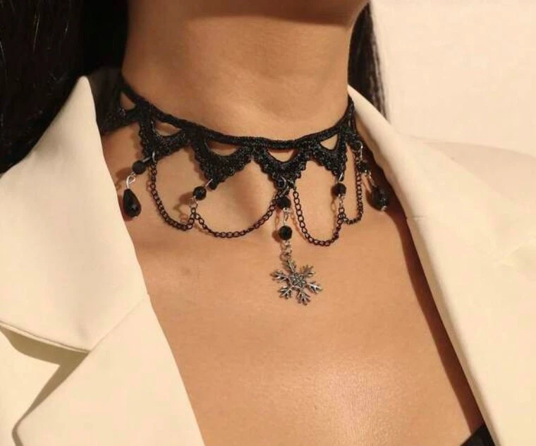 Collana Donna Fascia Girocollo Elastica con Nero neve fiocco - Immagine 1 di 1