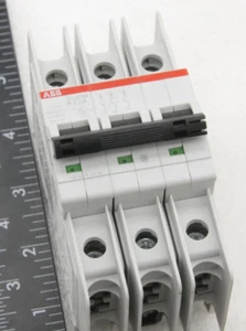 ABB SU203M K0.2A Circuit Breaker 3-Pole 480Y/277 10kA IR DIN Rail Mount USED - Picture 1 of 7
