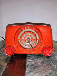 1951 Vintage CROSLEY BULLSEYE AM Tube BAKELITE RADIO 11-103 U Red Orange - Picture 1 of 22