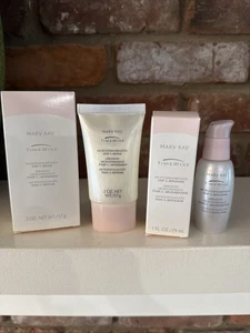 Mary Kay Timewise Set Microdermoabrasione PASSO 1 PERFEZIONAMENTO & PASSO 2 RIFORNIMENTO *NUOVO* - Foto 1 di 6
